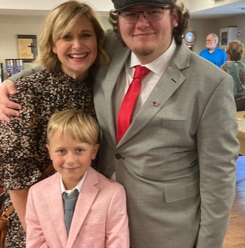 Meet your Posher, Holly